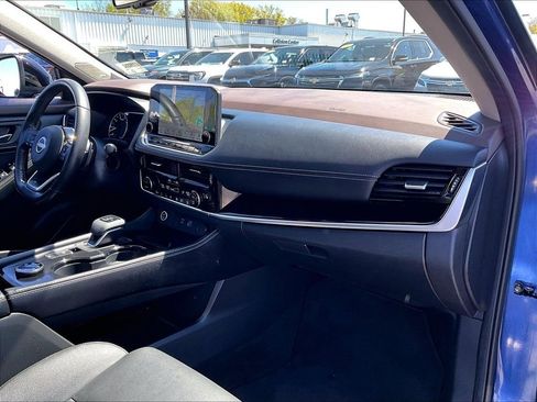 Used 2023 Nissan Rogue SL w/ SL Premium Package AWD/4WD image 12
