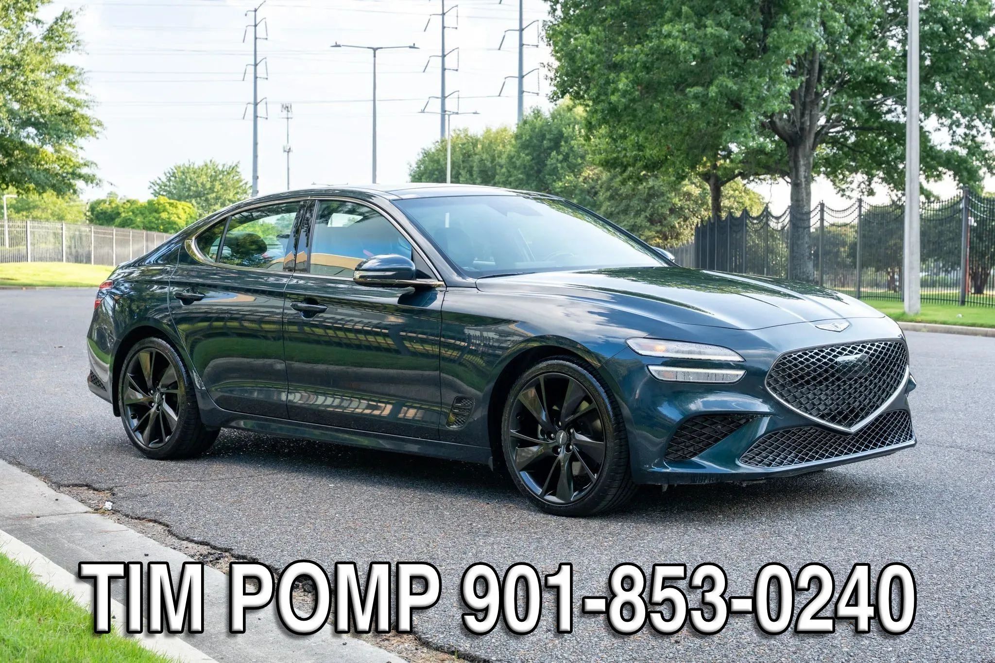 Used 2023 Genesis G70 2.0T w/ Sport Prestige Package RWD image 4