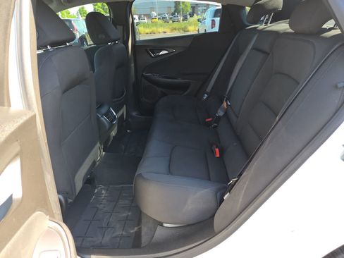 Used 2023 Chevrolet Malibu LT FWD image 21