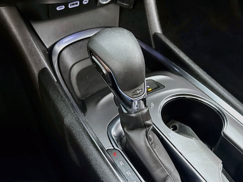 Used 2025 Chevrolet Malibu LT FWD image 19