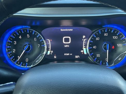 Used 2020 Chrysler Pacifica Touring-L Plus image 26