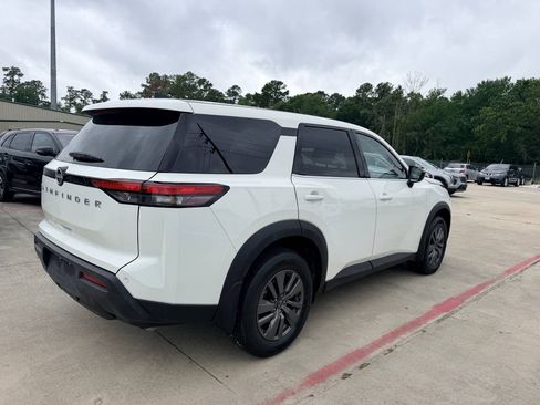 Used 2025 Nissan Pathfinder S FWD image 43