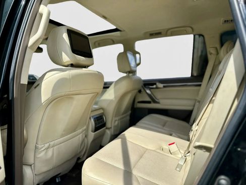 Used 2014 Lexus GX 460 Luxury w/ Driver Support Package AWD/4WD image 22