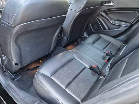 Used 2020 Mercedes-Benz GLA 250 4MATIC image 16