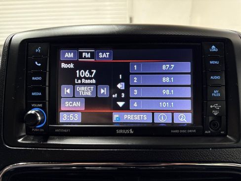 Used 2019 Dodge Grand Caravan SXT FWD image 23