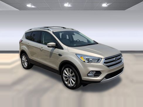 Used 2017 Ford Escape Titanium AWD/4WD image 5
