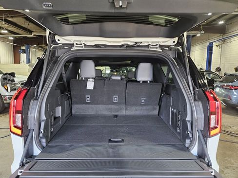 New 2025 Ford Expedition Max Platinum w/ Stealth Performance Package image 47