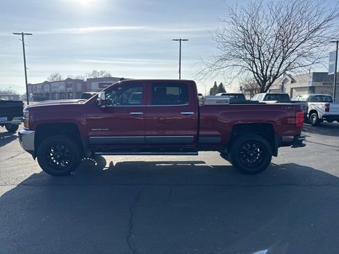Used 2019 Chevrolet Silverado 3500 LTZ w/ Duramax Plus Package image 4