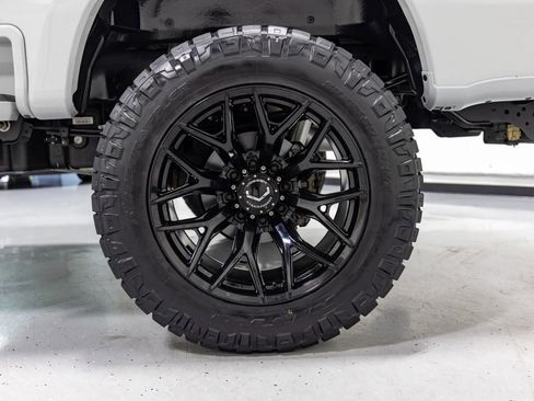 Used 2025 Ford F250 Platinum AWD/4WD image 19