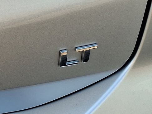 Used 2022 Chevrolet Equinox LT image 33