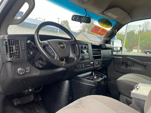 Used 2020 Chevrolet Express 2500 w/ Driver Convenience Package RWD image 15