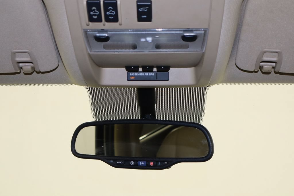 Used 2013 Cadillac Escalade Luxury AWD/4WD image 24