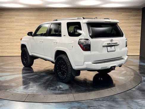 Used 2023 Toyota 4Runner SR5 Premium w/ SR5 Premium Package image 14