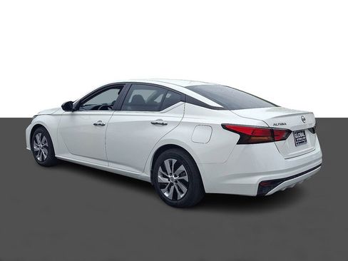 Used 2025 Nissan Altima 2.5 S FWD image 5