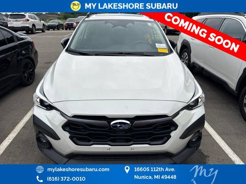 Used 2025 Subaru Crosstrek 2.5i Premium AWD/4WD image 2