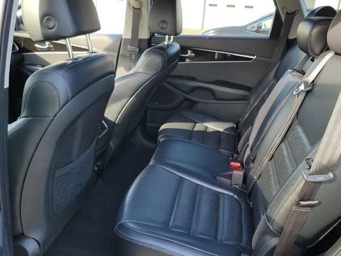 Used 2019 Kia Sorento EX w/ EX Premium Package AWD/4WD image 6