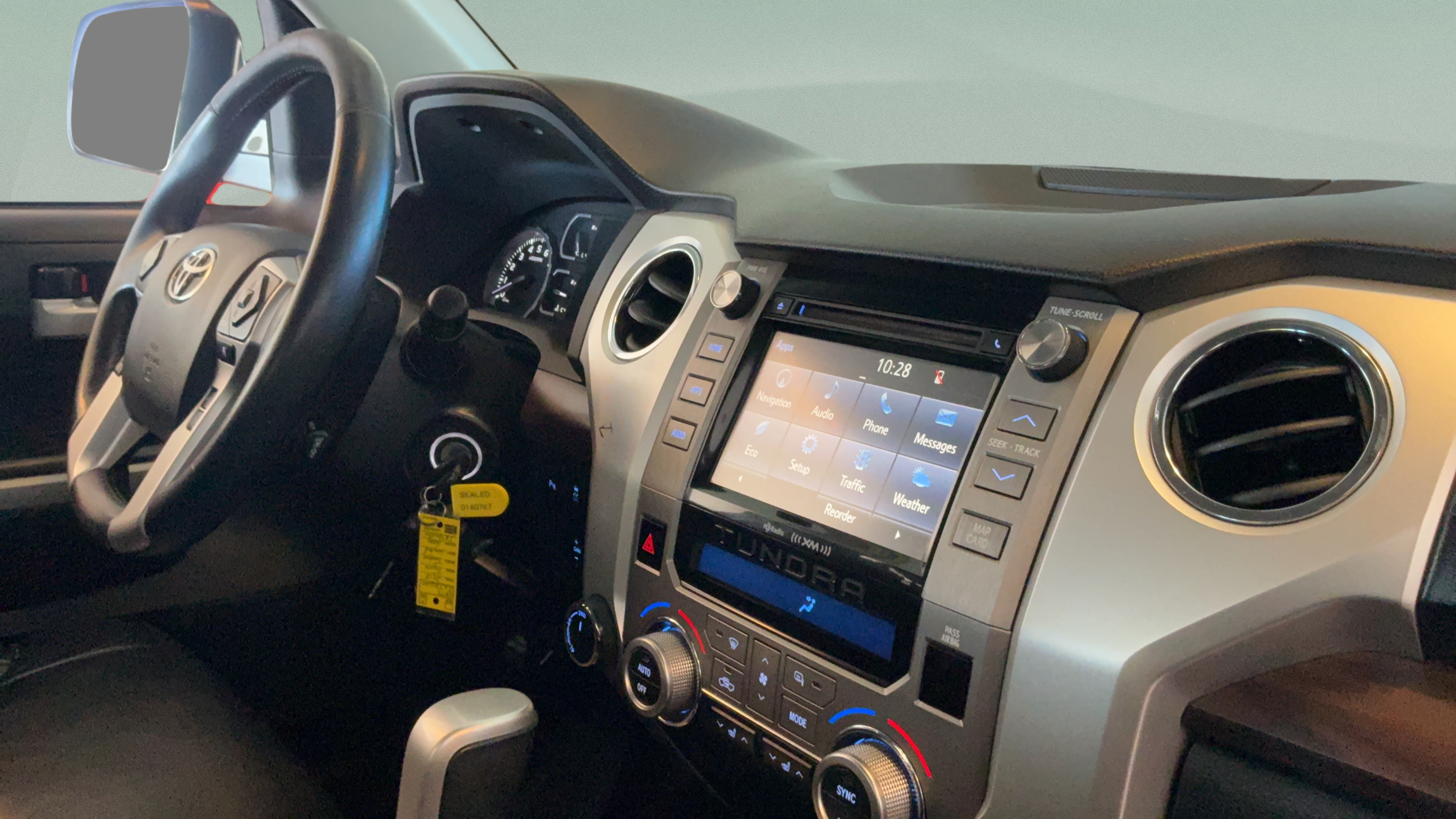 Used 2018 Toyota Tundra Limited w/ Limited Premium Package AWD/4WD image 34
