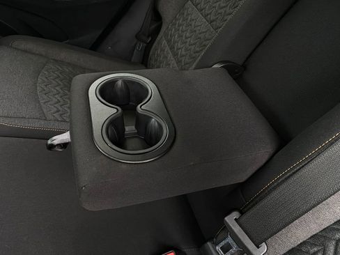 Used 2023 Chevrolet Equinox LT FWD image 26