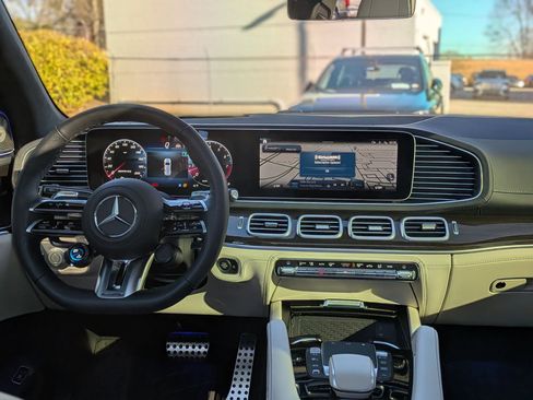 Certified 2025 Mercedes-Benz GLS 63 AMG 4MATIC image 29