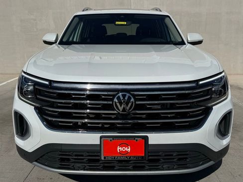 Certified 2025 Volkswagen Atlas SEL image 2