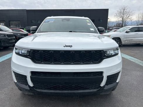 Used 2023 Jeep Grand Cherokee L Laredo image 7