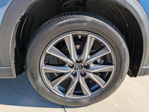 Used 2018 MAZDA CX-5 Touring w/ Preferred Equipment Package image 9