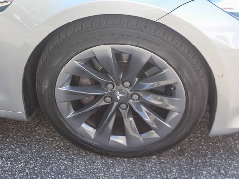Used 2018 Tesla Model S 75D AWD/4WD image 10