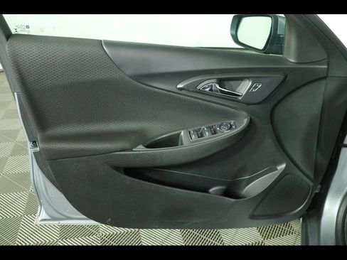 Used 2024 Chevrolet Malibu LT image 24