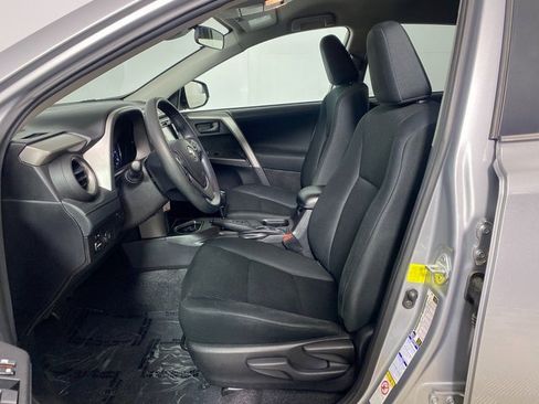 Certified 2018 Toyota RAV4 LE w/ Carpet Mat Package image 10