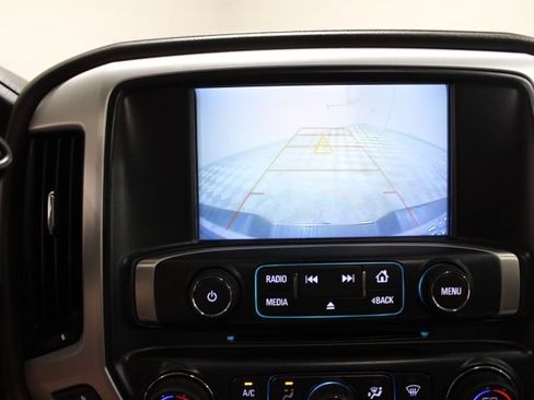 Used 2018 GMC Sierra 1500 SLT AWD/4WD image 5