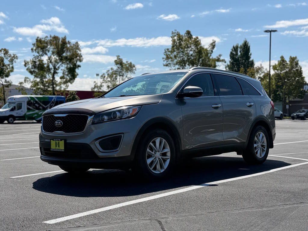 Used 2016 Kia Sorento LX w/ LX Convenience Package AWD/4WD image 1