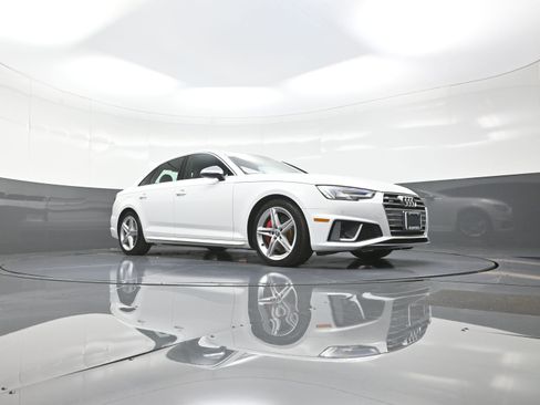 Used 2019 Audi S4 Premium Plus w/ Premium Plus Package image 9