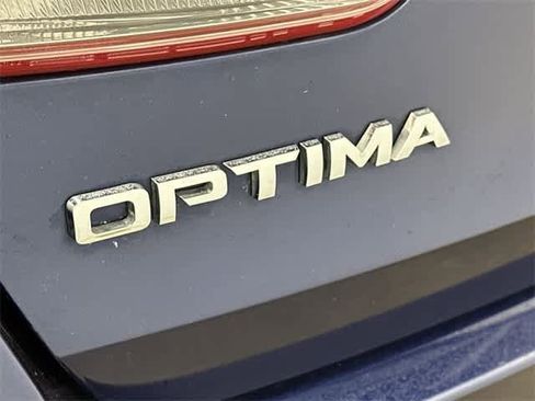 Used 2018 Kia Optima EX image 27