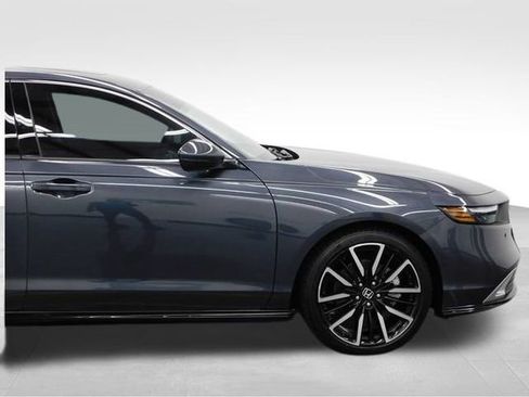Used 2024 Honda Accord Touring image 18