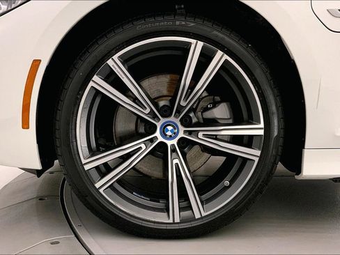 Certified 2023 BMW 330e xDrive w/ Premium Package image 8