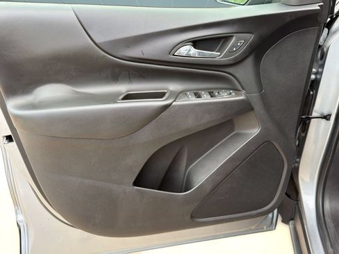 Used 2023 Chevrolet Equinox LT FWD image 13