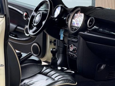 Used 2011 MINI Cooper Clubman image 7