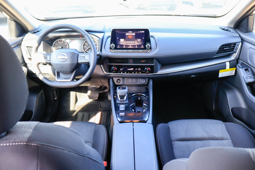New 2026 Nissan Rogue SV FWD image 6