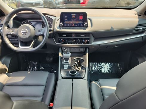Used 2023 Nissan Rogue SV w/ SV Premium B Package AWD/4WD image 9