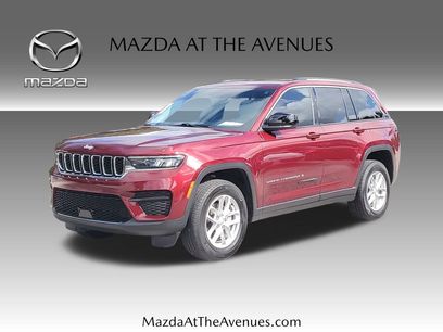 Used 2023 Jeep Grand Cherokee Laredo