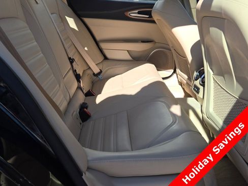 Used 2019 Alfa Romeo Giulia Ti w/ Quick Order Package 22X Lusso image 9
