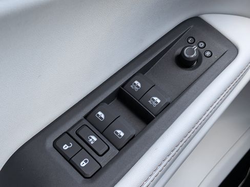 New 2026 Jeep Cherokee Overland AWD/4WD image 23