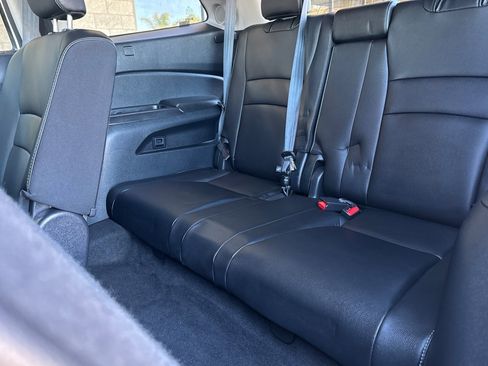 Used 2021 Honda Pilot Touring image 14