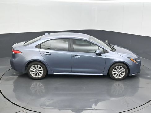Used 2026 Toyota Corolla LE w/ LE Premium Package FWD image 14