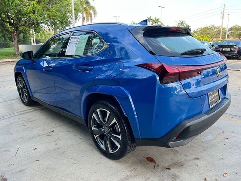 Certified 2025 Lexus UX 300h 300h Premium w/ Accessory Package (Z2) image 5