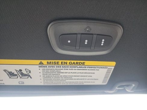 New 2026 Chrysler Pacifica Select w/ S Appearance Package FWD image 9