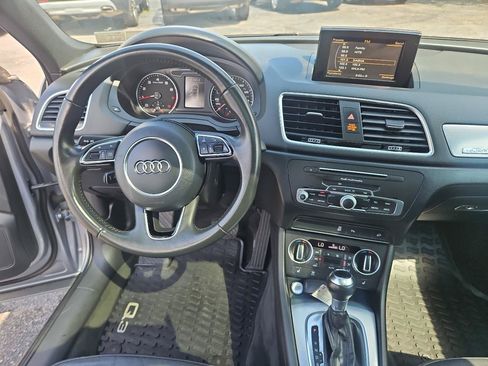 Used 2018 Audi Q3 2.0T Premium Plus w/ Premium Plus Package AWD/4WD image 24
