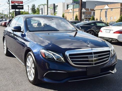 Used 2020 Mercedes-Benz E 450 4MATIC Sedan w/ Driver Assistance Package image 10