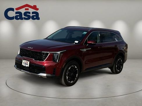 Certified 2025 Kia Sorento S AWD/4WD image 1