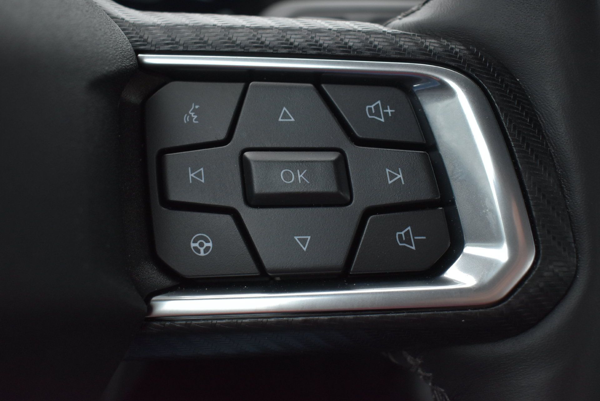Used 2024 Ford Mustang GT RWD image 18